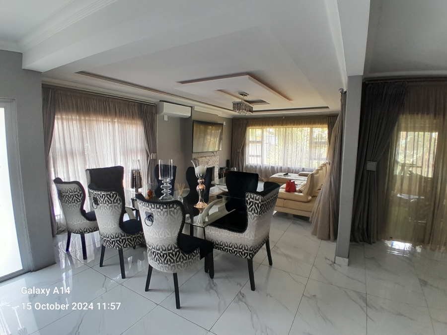 6 Bedroom Property for Sale in Protea Park North West